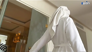 Stepmom fucked her stepson after a shower